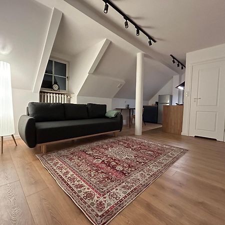 Old Tenement Apartment Warsaw Exterior photo