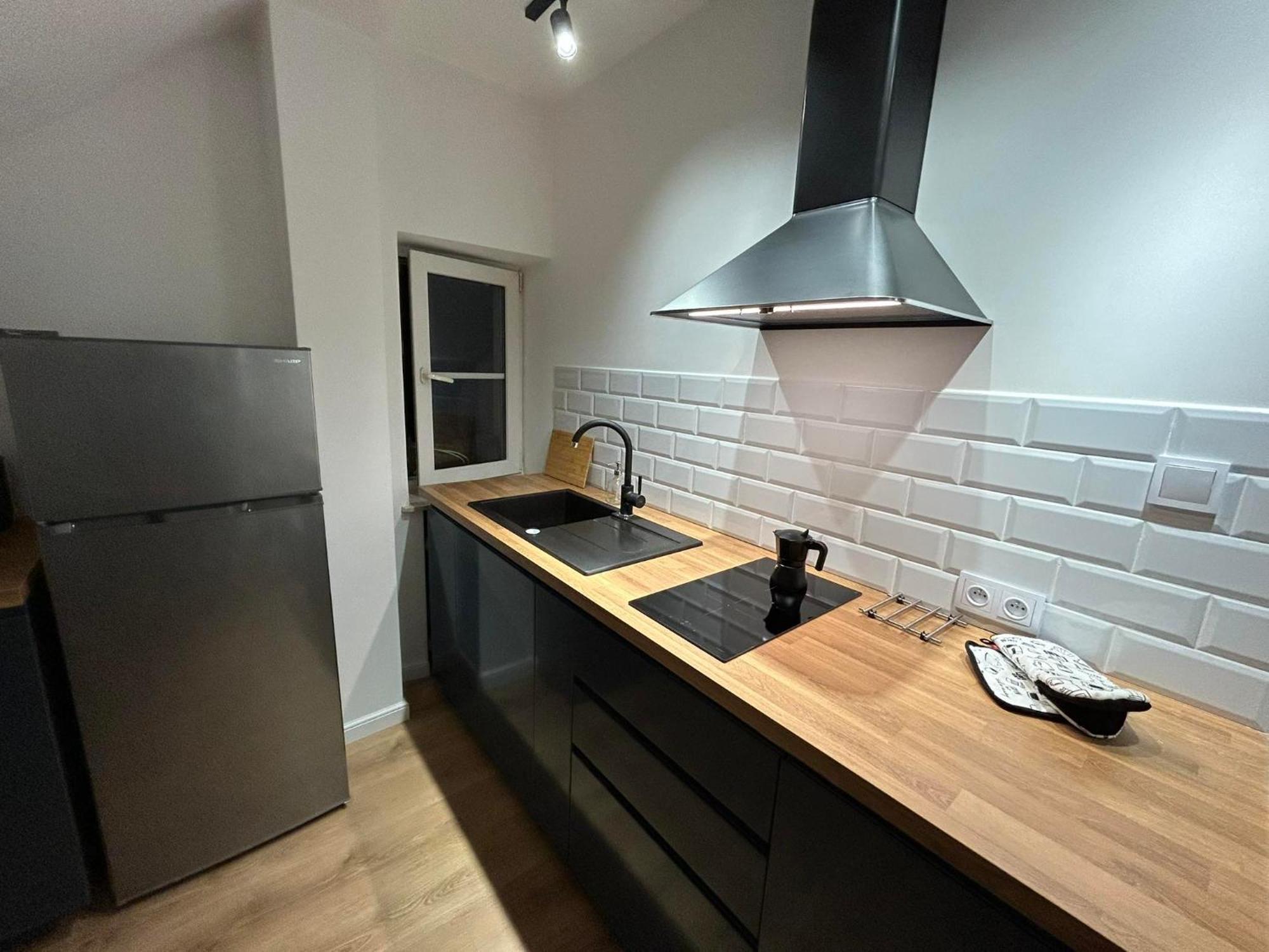 Old Tenement Apartment Warsaw Exterior photo