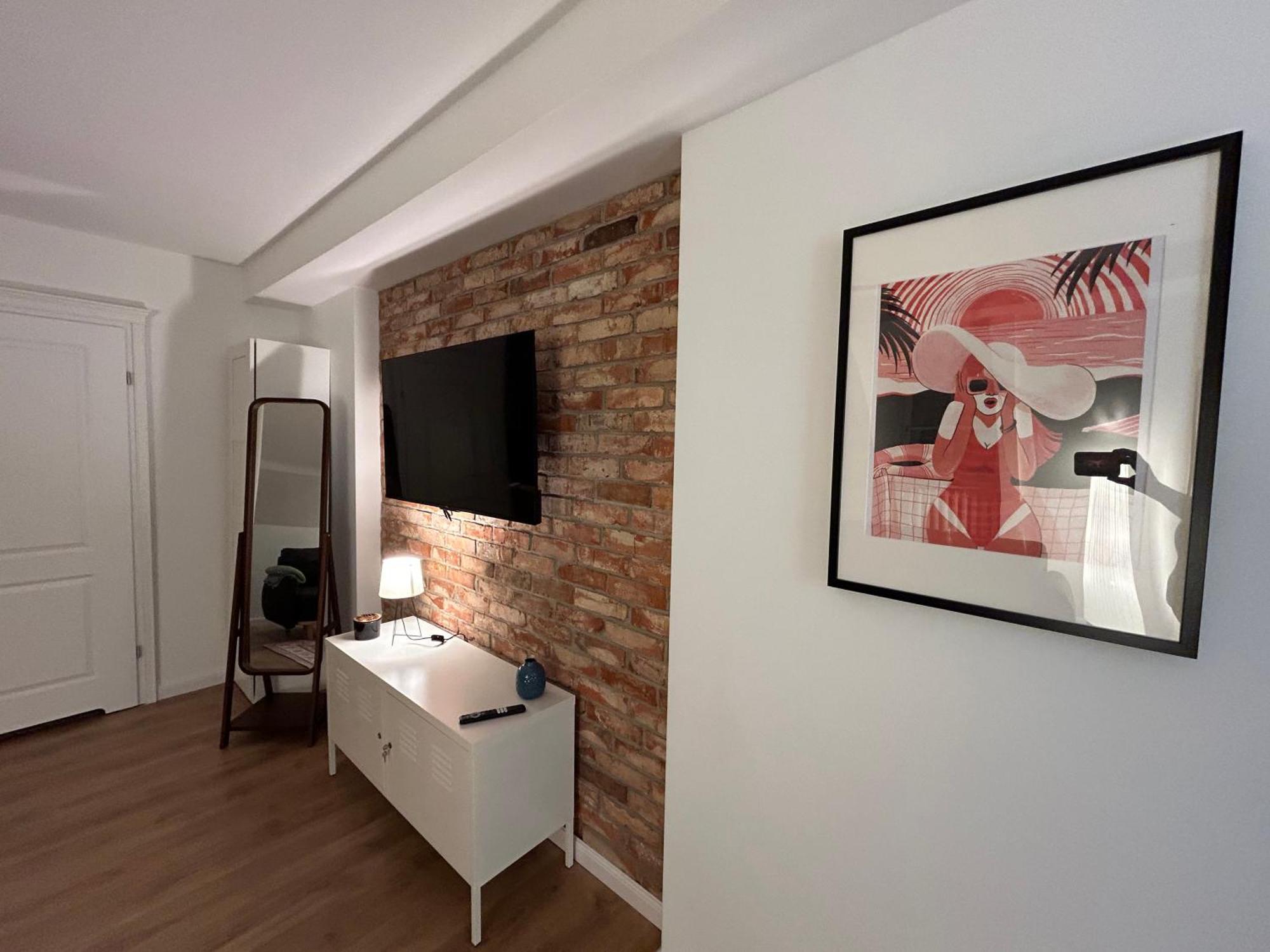 Old Tenement Apartment Warsaw Exterior photo